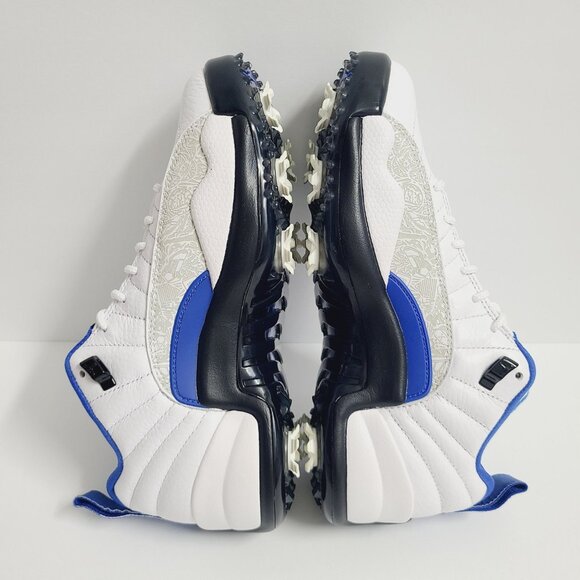 Athletic_Shoes